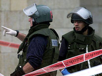 Policía