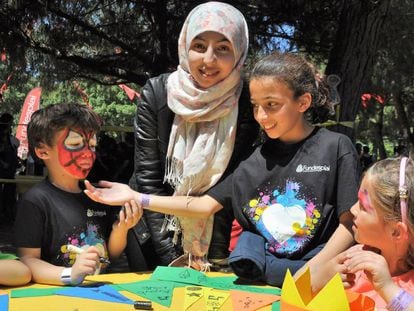 Participantes en una de las actividades de Fundesplai.