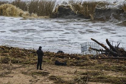 Estado de las playas tras el temporal en Malgrat.