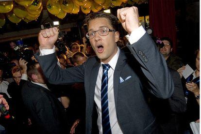 El candidato de la extrema derecha, Jimmie Åkesson, celebra en octubre de 2019 el resultado de las elecciones en las que su partido, los Demócratas Suecos, obtuvo el 5,7% de los votos.
