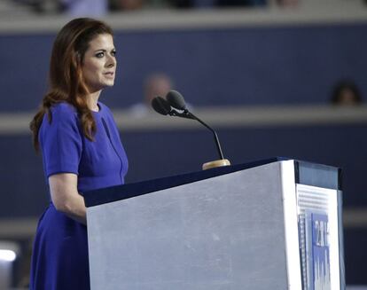 La actriz Debra Messing en la convención del Partido Demócrata.