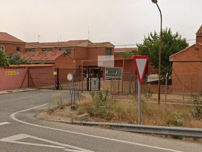 Fachada de la Cárcel de Albacete. La imagen pertenece a Google Maps.