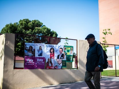 Carteles electorales de las elecciones municipales y autonómicas en Getafe (Madrid).