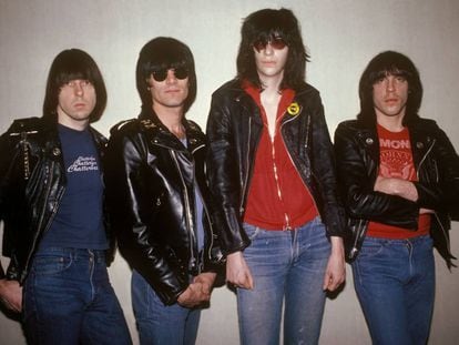 Johnny Ramone, Dee Dee Ramone, Joey Ramone y Marky Ramone en 1980, el año en el que se editó 'End of the Century'. Por esa época ya no se hablaban Johnny y Joey.