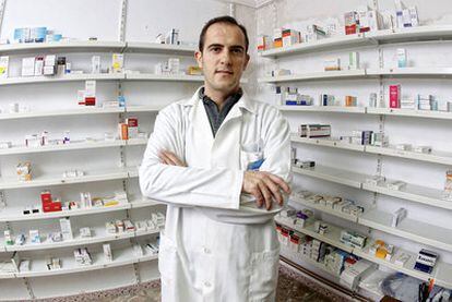 Antonio Mónica, farmacéutico de Tinajas (Cuenca).