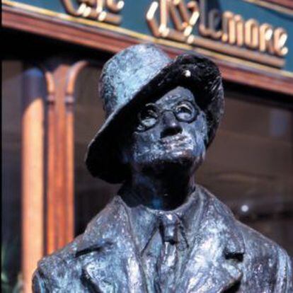 Escultura de James Joyce en Dublín.
