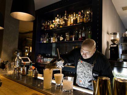 Omar Kuan, 'bartender' de Quispe, en Madrid.
