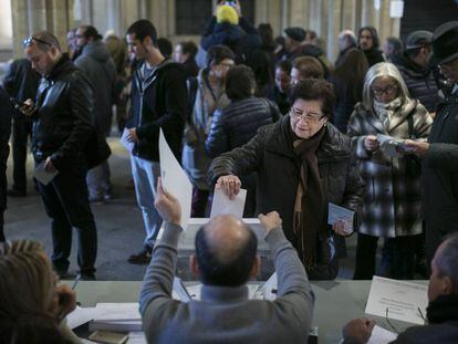 Jornada de votaci&oacute;n en las elecciones auton&oacute;micas de Catalu&ntilde;a del 21-D.