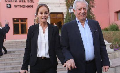 Isabel Preysler y Mario Vargas Llosa en Arequipa.