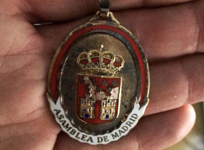 Medalla para diputados de la Asamblea de Madrid.