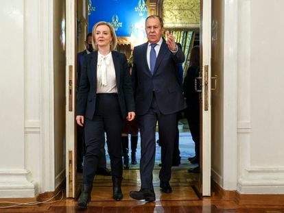 Lavrov y Truss, antes de la rueda de prensa este jueves en Moscú.