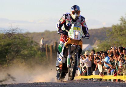 Marc Coma, durante la tercera etapa del Rally Dakar.