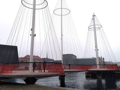 Puente Cirkelbroen, para ciclistas y peatones, 2019