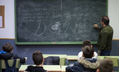 Alumnos de Secundaria en un aula de un instituto público madrileño. 