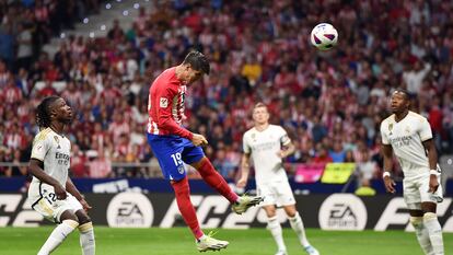Morata marca el tercer gol del Atlético al Real Madrid en el Metropolitano.