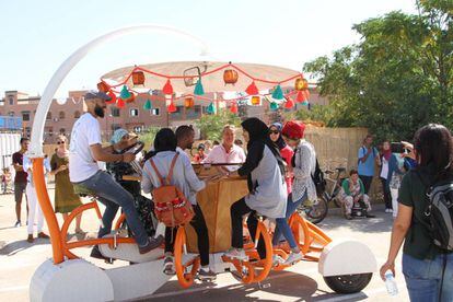 Inauguración de las bicicletas multi-tándem de Pikala Bikes, en Marrakech.