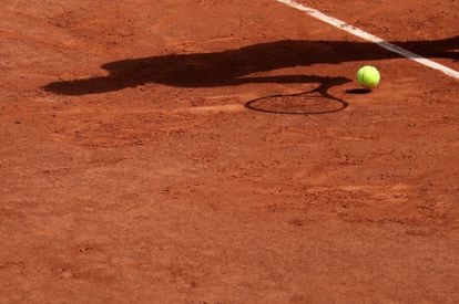 Silueta del tenista español Rafael Nadal.