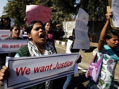 Manifestación para pedir más seguridad para las mujeres en Bhopal. Foto: SANJEEV GUPTA (EFE) / Vídeo: REUTERS-LIVE!