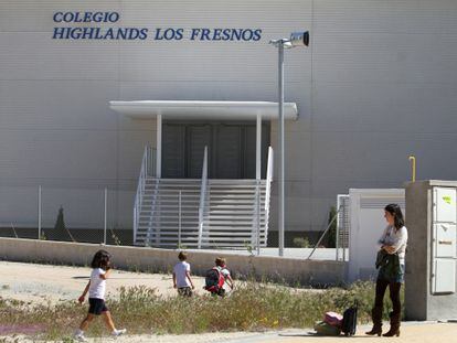 Fachada del colegio Highlands Los Fresnos, en Boadilla del Monte. 