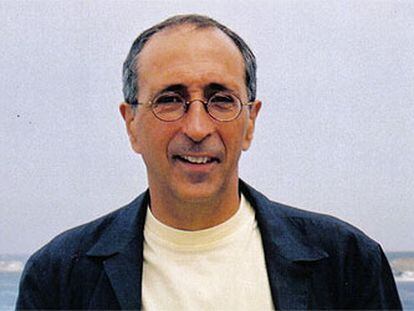 El escritor Fernando Sánchez Pintado