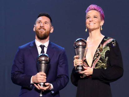 Messi y Rapinoe, con el premio The Best.