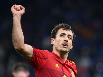 Mikel Oyarzabal celebra haber marcado el gol de España contra Francia en la final de la Liga de Naciones.