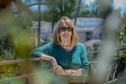 La psicóloga Elizabeth Loftus en su casa de Irvine, California. La foto se hizo el pasado 10 de julio.