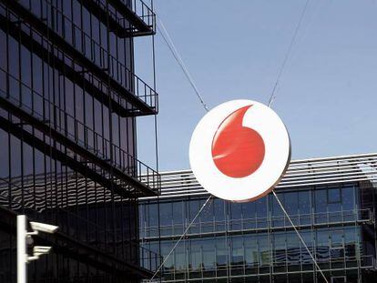 La guerra de tarifas y la pérdida de margen desencadena un ERE en Vodafone para la cuarta parte de su plantilla