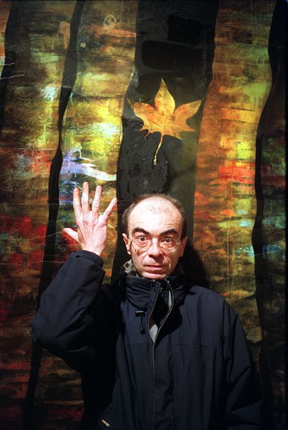 El Hortelano, in the retrospective exhibition of his work at the Conde Duque (Madrid).