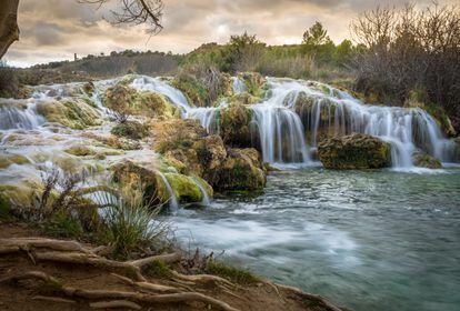 Una de las cascadas del parque natural de las Lagunas de Ruidera, en el valle del Guadiana. 
