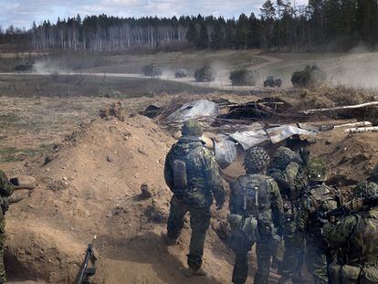 Ejercicios militares de los kaitseliit con la OTAN el pasado mayo. 