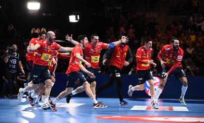 España se proclamó campeona de Europa de balonmano tras batir a Croacia en la final por 22-20 en un partido muy igualado.