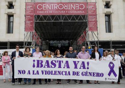 Concentración contra la violencia machista en Madrid, convocada el lunes en memoria de las dos últimas asesinadas en la región.