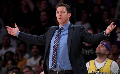 Luke Walton, en el último partido de los Lakers, ante Portland.
 