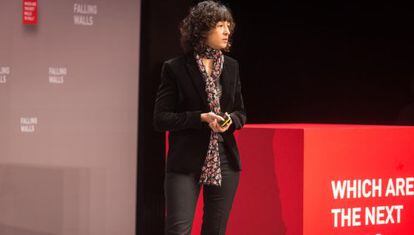 Emmanuelle Charpentier, durante la conferencia Falling Walls, en Berlín.