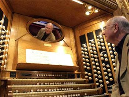 El organista Martin Neary, en el Royal Albert Hall de Londres, el jueves, en la First Night de los Proms.
/ ASSOCIATED PRESS
