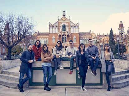 Miembros del equipo de la plataforma sin ánimo de lucro Verificat, en Barcelona.