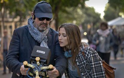 Alfonso Albacete y Ana Fernández en el rodaje de 'Solo química'.