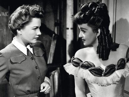 Los personajes de 'Eva al desnudo', Eva Harrington, interpretada por Anne Baxter, y Margo Chaning, a la que daba vida Bette Davis.
