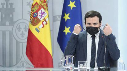 El ministro de Consumo, Alberto Garzón, comparece en rueda de prensa posterior al Consejo de Ministros en Moncloa, este martes.