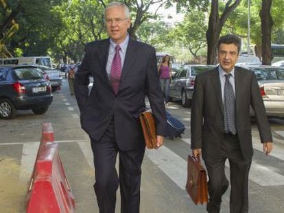 El ex interventor general andaluz, Manuel G&oacute;mez, en los juzgados en 2013.