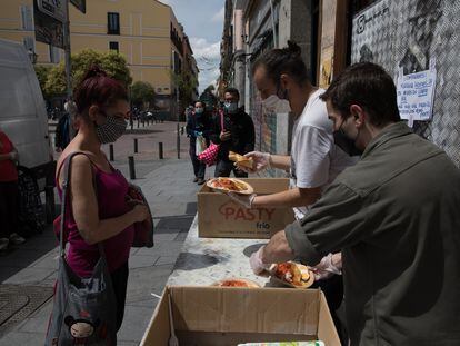 El Restaurante Casa 28, en Malasaña, en el que Adrián Rojas ha repartido durante semanas comida a personas que lo necesitaban.