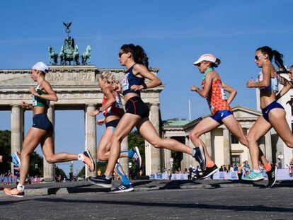 Participantes de la maratón, este domingo, en Berlín.