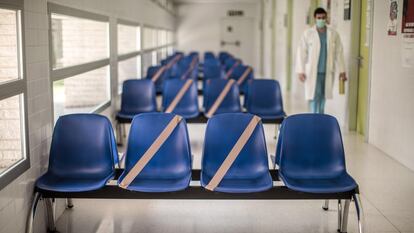 Sala de espera de un hospital.
