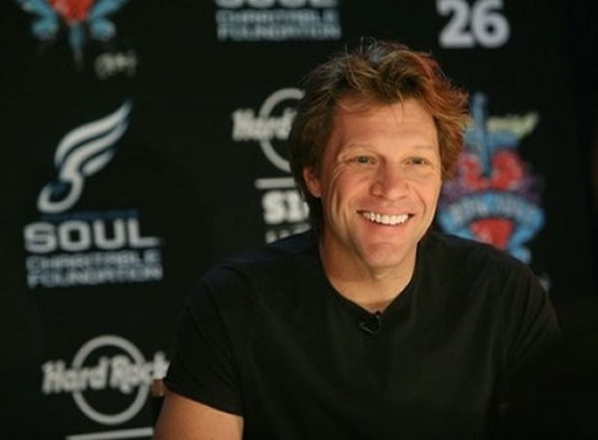 <b>Jon</b> <b>Bon</b> <b>Jovi</b>, Preocupado Por Su Pelo 75B.