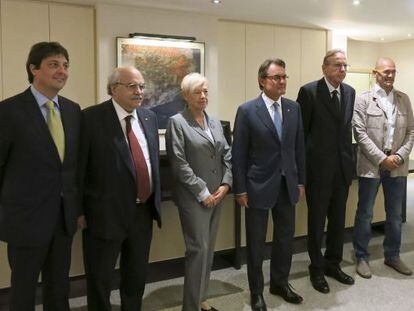 Los eurodiputados Sed&oacute;, Badia, Obiols y Romeva, en una reuni&oacute;n con Mas y el consejero Mas Colell, en septiembre de 2013. 