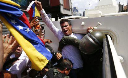 Leopoldo López, en el momento de su detención en febrero de 2014.