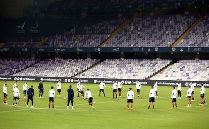 Boca Juniors players train at the Hazza bin Zayed stadium, in Al Ain (United Arab Emirates), on January 19, 2023.