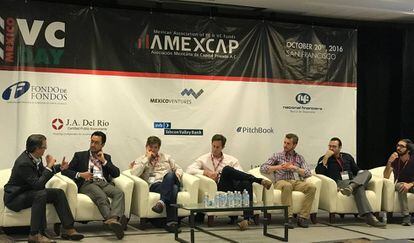 Panel de emprendedores durante el M&eacute;xico CV Day.