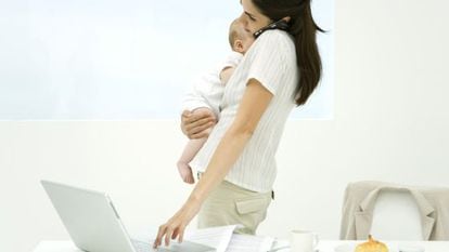 En España aún son pocas las mujeres que no tienen hijos.